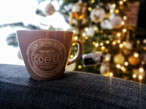 photographing children at christmas