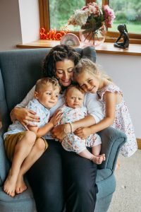 newborn photographer near me